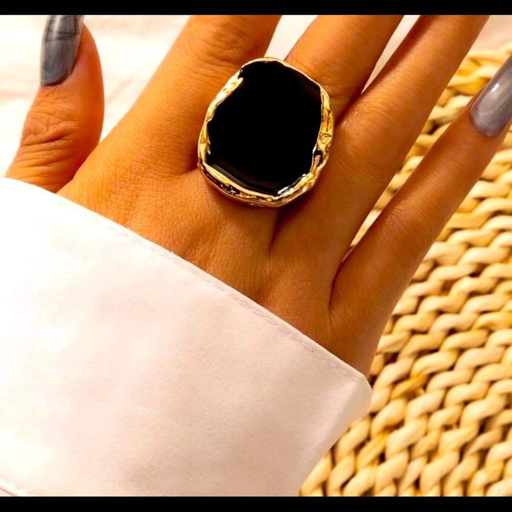 Jewlery -ring